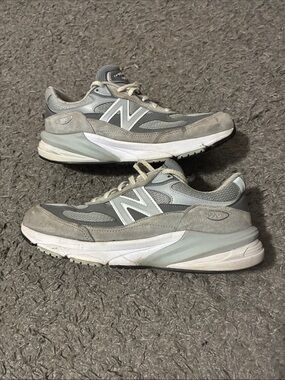 New balance 990 v6